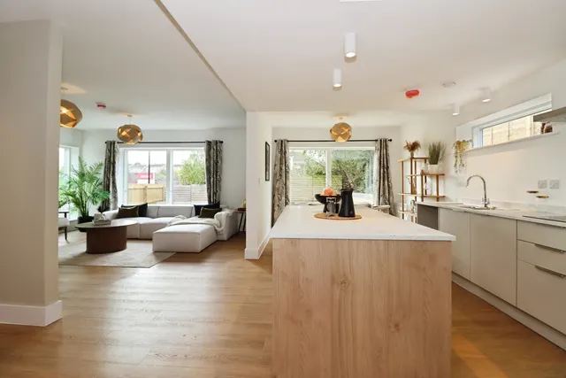 Burgess Close, Kingswood, BS15, photo 2