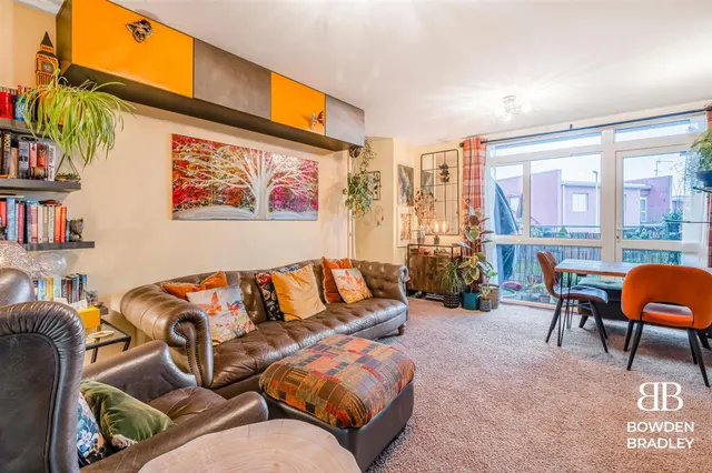 Tylney Close, Chigwell, IG7, photo 1