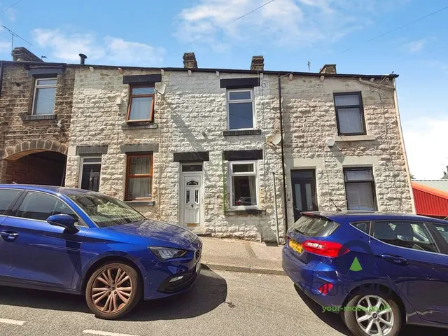 Vernon Street, Barnsley, S71, photo 1