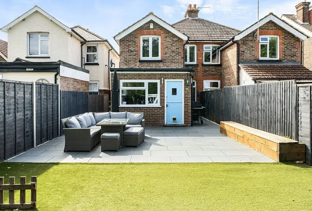 Photo 3 — Lumley Road, Horley, RH6 7JL