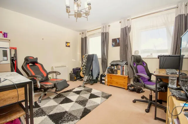 Photo 2 — 8 Anglesea Terrace, Southampton, SO14 5BL