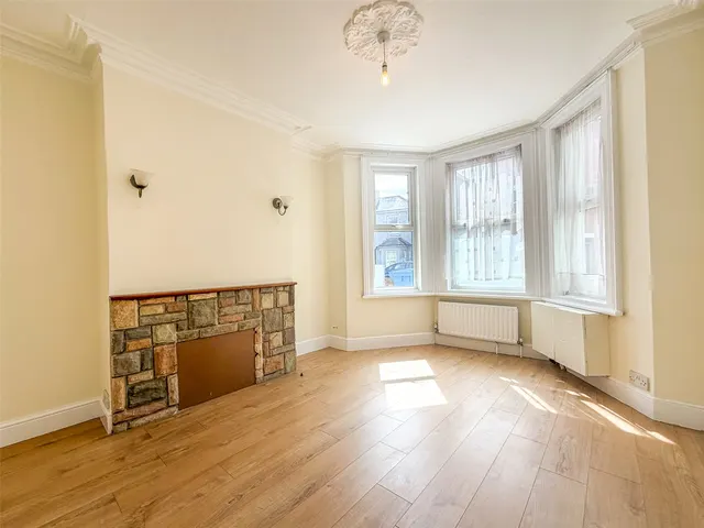 Photo 2 — Gordon Road, Aldershot, Hampshire, GU11 1NG