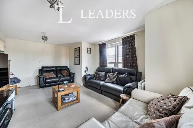 Medway Wharf Road, Tonbridge, TN9, photo 2