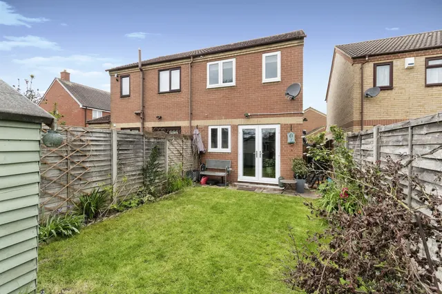 Mulberry Close, Stotfold, HITCHIN, photo 1