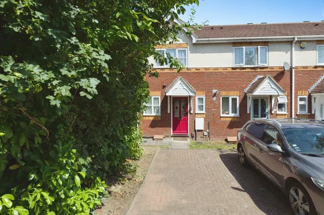 Great Galley Close, Barking, IG11, photo 1