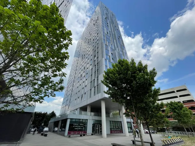 Photo 2 — 9 Michigan Avenue, Salford, Lancashire, M50 2HA