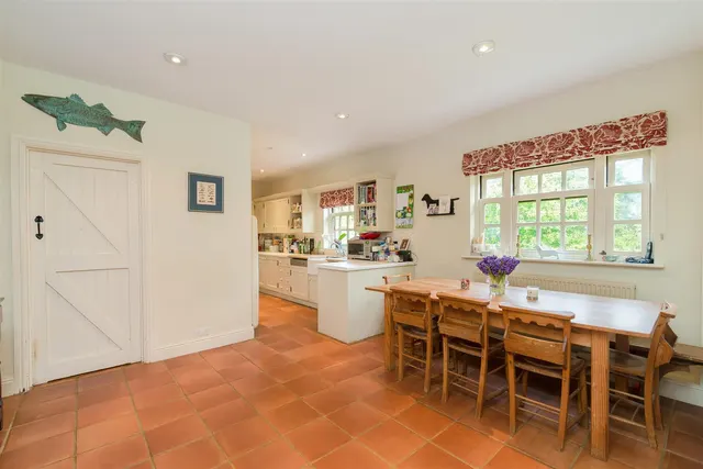 The Woodlands, Chesterton, photo 2