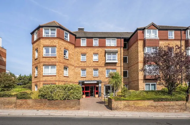 Sidcup Hill, Sidcup, DA14 6HG, photo 1