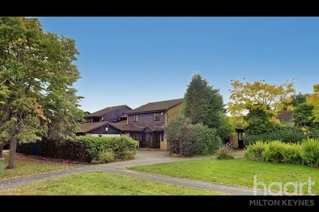 Wedgwood Avenue, Milton Keynes, MK14