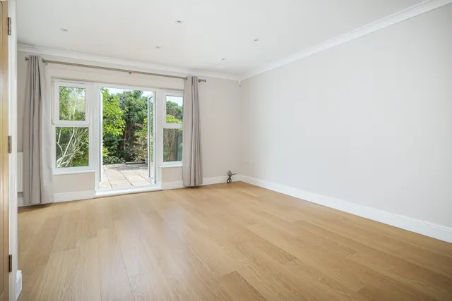 Photo 3 — Culverden Park Road, Tunbridge Wells, Kent, TN4 9RQ