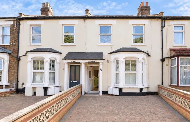 Northcote Road, London, E17, photo 1