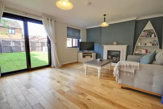 Welton Close, Beverley, photo 2