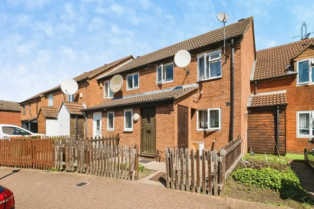 Andrewes Gardens, Beckton, London, E6, photo 1