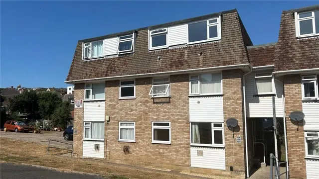 Fellows Road, Cowes, PO31, photo 1