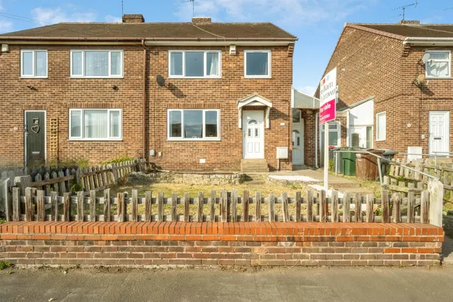 Hollytree Avenue, Maltby, S66, photo 1