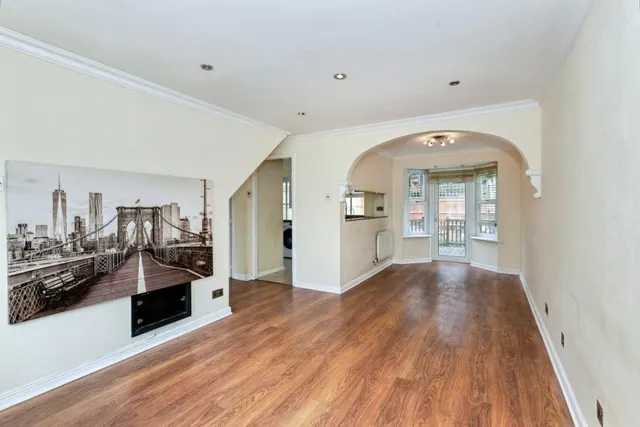 Nine Acres, Slough, SL1, photo 2