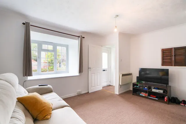 The Glebe, Wrington, BS40, photo 2