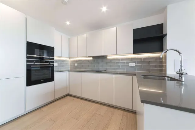 Photo 3 — The Crosse, 2 New Tannery Way, SE1 5ZW