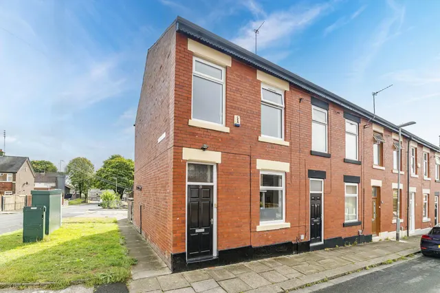 Rosehill Street, Heywood, photo 1