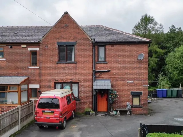 King Street Whitworth, Rochdale OL12 8LR, photo 1