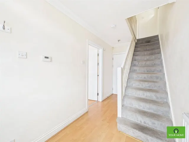 Photo 2 — Margaret Close, Romford, RM2