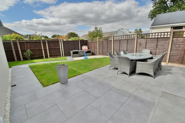 Clayford Avenue, BH22, photo 2