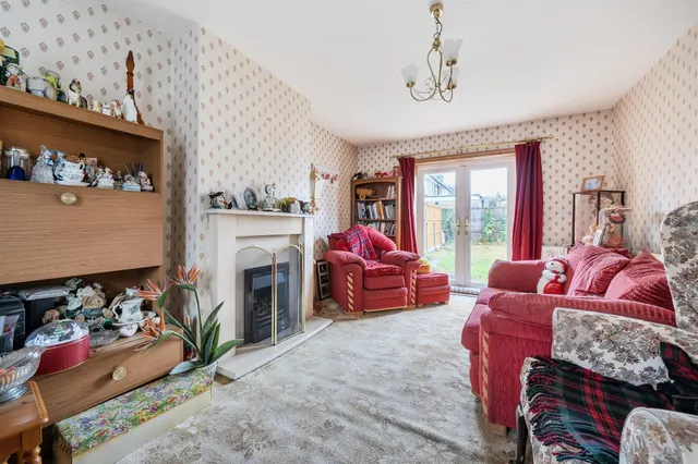 Linden Gardens, Enfield, EN1, photo 3