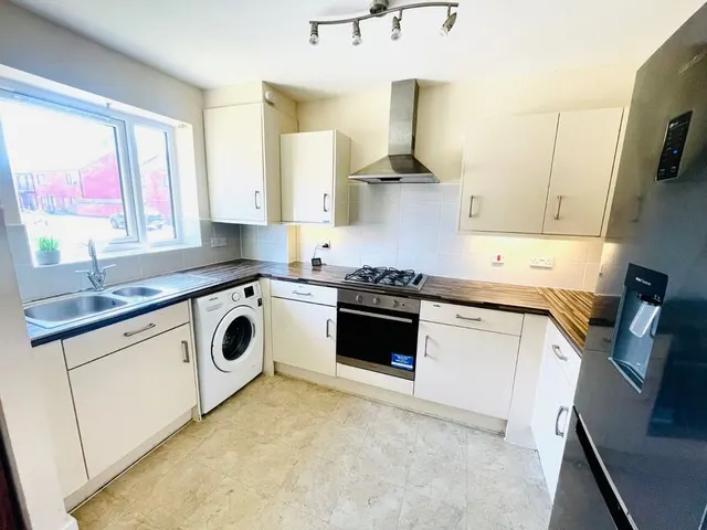 Athole Street, Salford, M5, photo 2