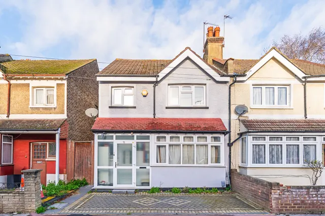75 Elmwood Road, Croydon, photo 1