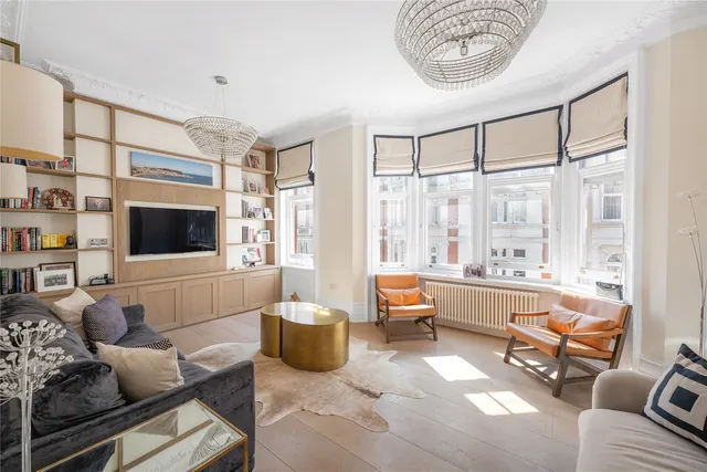 Bentinck Street, Marylebone, London, W1U, photo 1