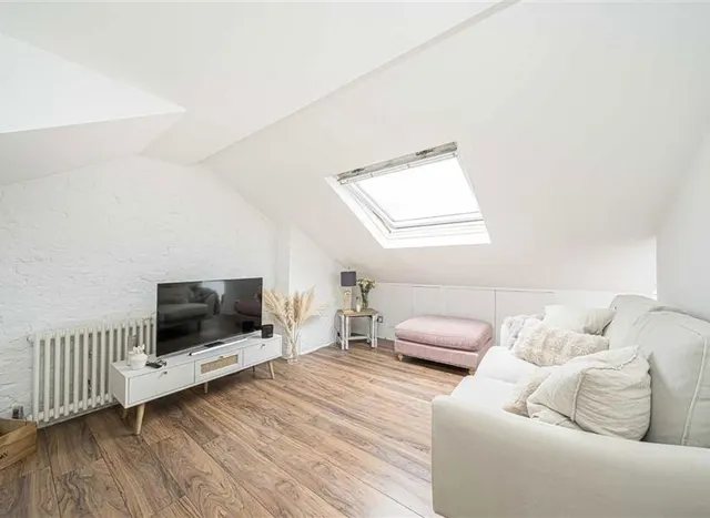 Stanley Road, Teddington, TW11, photo 3