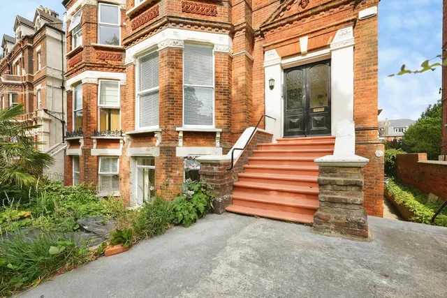 Castle Hill Avenue, Folkestone, Kent, CT20, photo 1