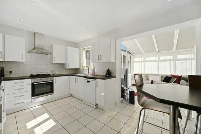 Mulberry Place, Harrow, HA2, photo 2