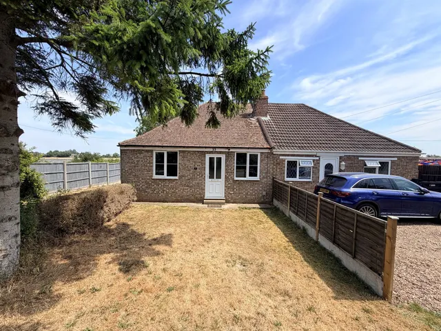 Fox Covert Road, Peakirk, PE6, photo 1