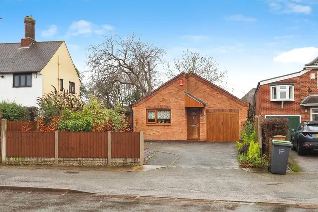 Bramcote Lane, Beeston, Nottingham, Nottinghamshire, NG9, photo 1