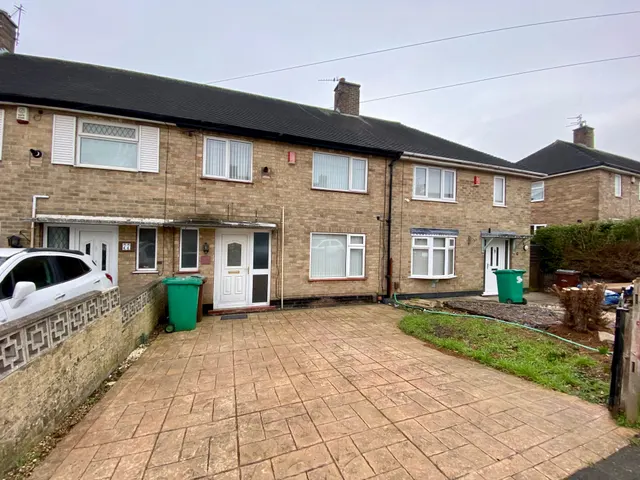 Widecombe Lane, NG11, photo 1