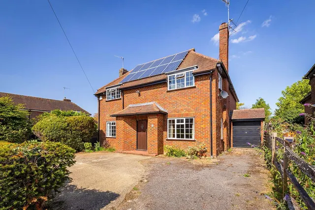 Winterhill Way, Guildford, Surrey, GU4 7LA, photo 1
