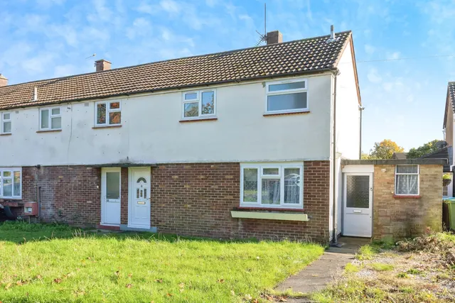 Whaddon Way, Bletchley, Milton Keynes, Buckinghamshire, MK3, photo 1