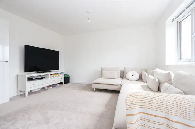 Poppy Close, Stoke Gifford, BS34, photo 3