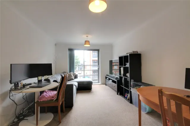 Jubilee Square, Reading, RG1, photo 2