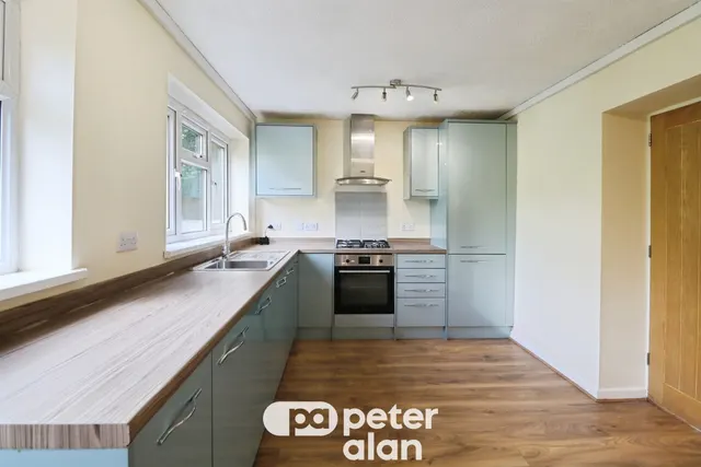 Tabor Street, Cardiff, CF15, photo 1