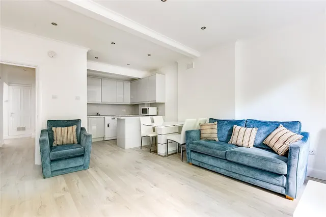 Elgin Crescent, London, W11, photo 2