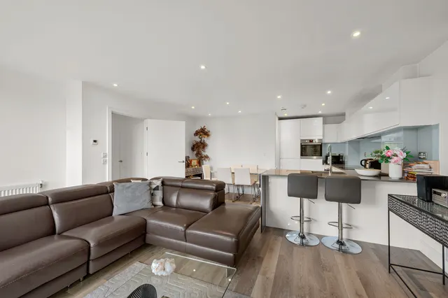 Hartfield Road, London, SW19, photo 2