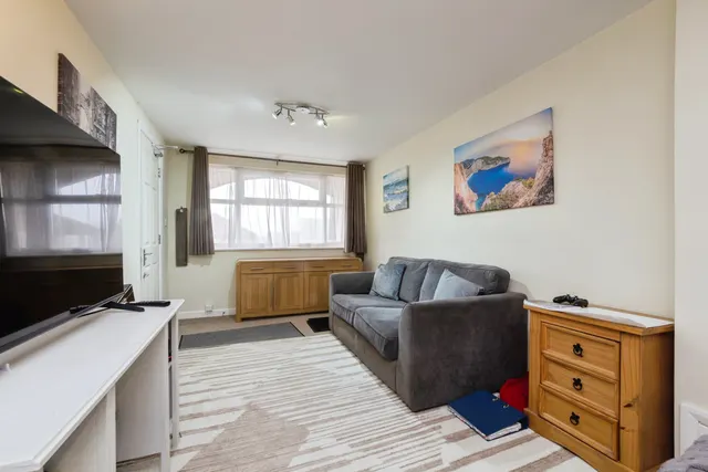 Garland Close, Exeter, EX4, photo 1
