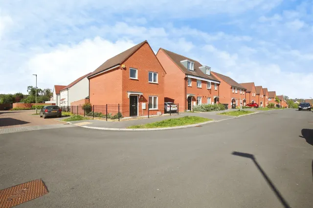 Merino Road, Andover, photo 1