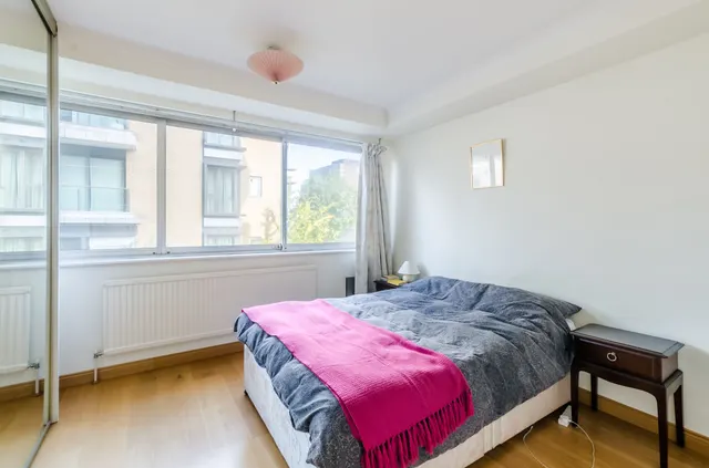Photo 3 — 61 Kensington Heights, 91-95 Campden Hill Road, London