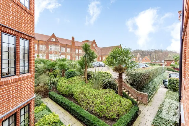 Albert Court, The Galleries, Warley, Brentwood, CM14, photo 1