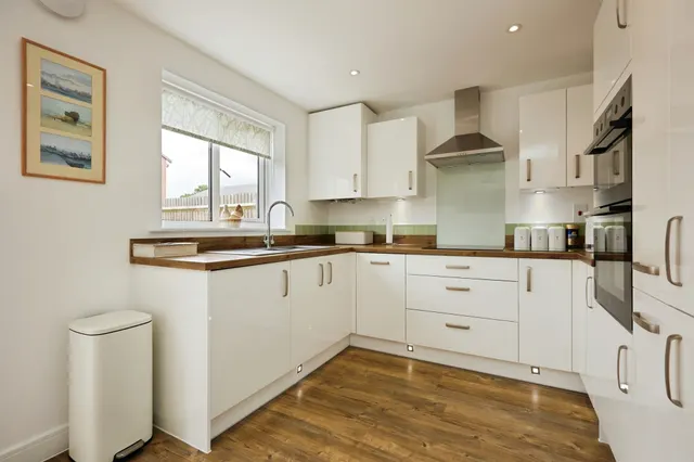 3 bedroom house, Anglers Road, Gillingham, SP8