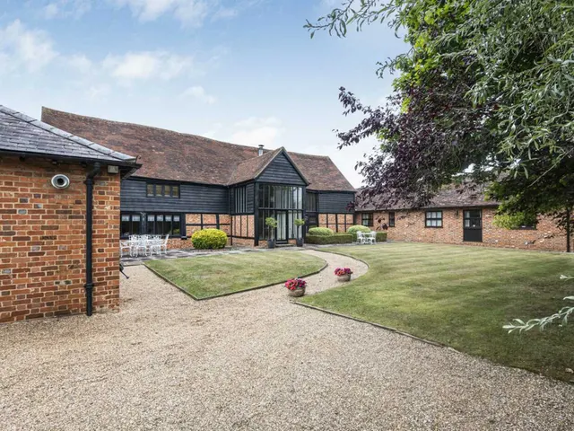 Smewins Road, Maidenhead, SL6, photo 1