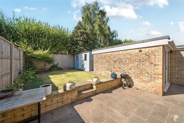 Linden Way, Send Marsh, GU23, photo 3
